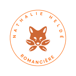 Logo de Nathalie Heldé. Un renard et des plumes d'écrivain stylisés dans les tons orange, entourés d'une cercle et du nom de l'autrice.